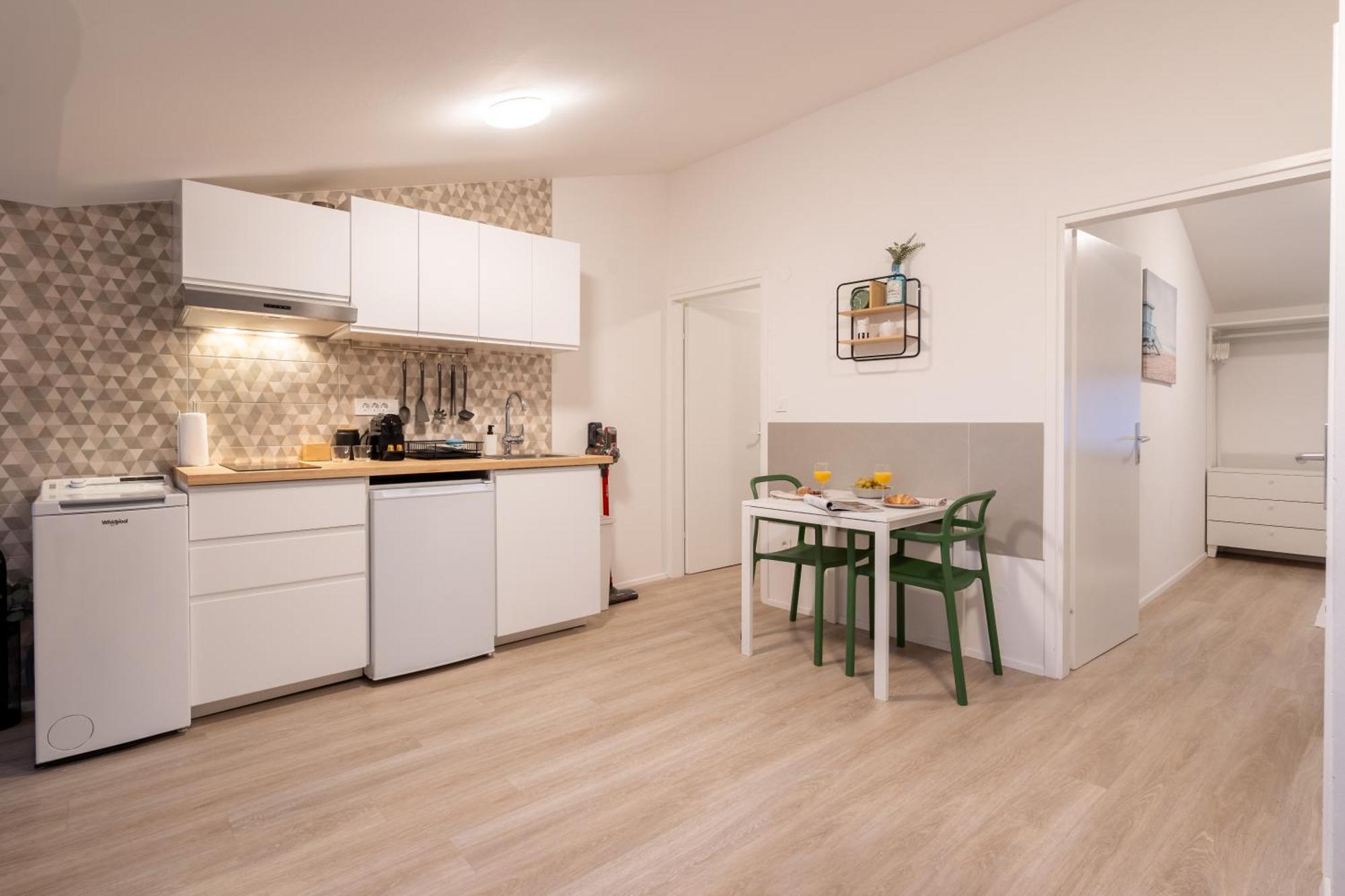 Loft With 2 Bedrooms - Historical District Ровинь Экстерьер фото